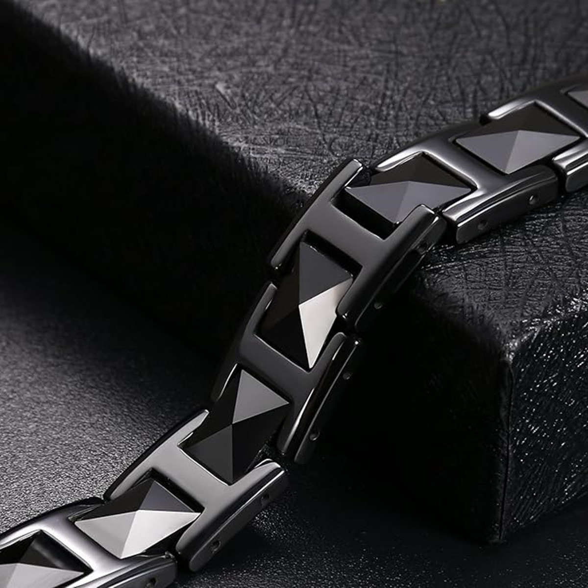 Pyramide Schwarz Keramik Paar  – Meditation Headband Eeg Bewertung und Preis